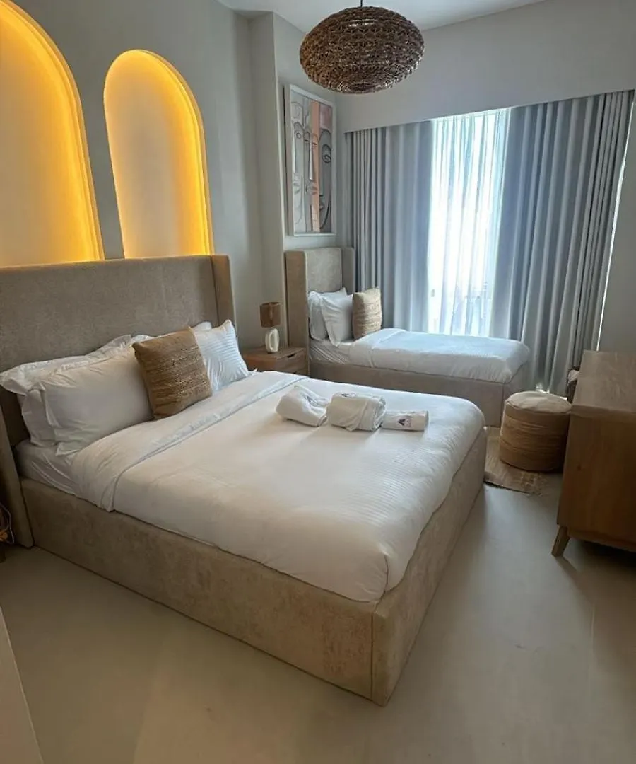 2Br Luxe Sea View Bohemianstyle Apartment Dubai United Arab Emirates