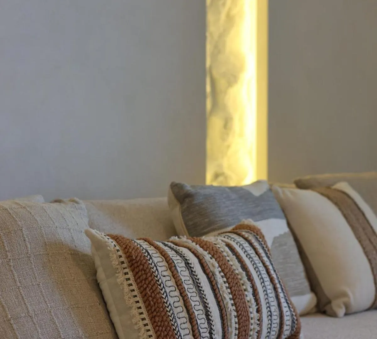 2Br Luxe Sea View Bohemianstyle Apartment Dubai United Arab Emirates