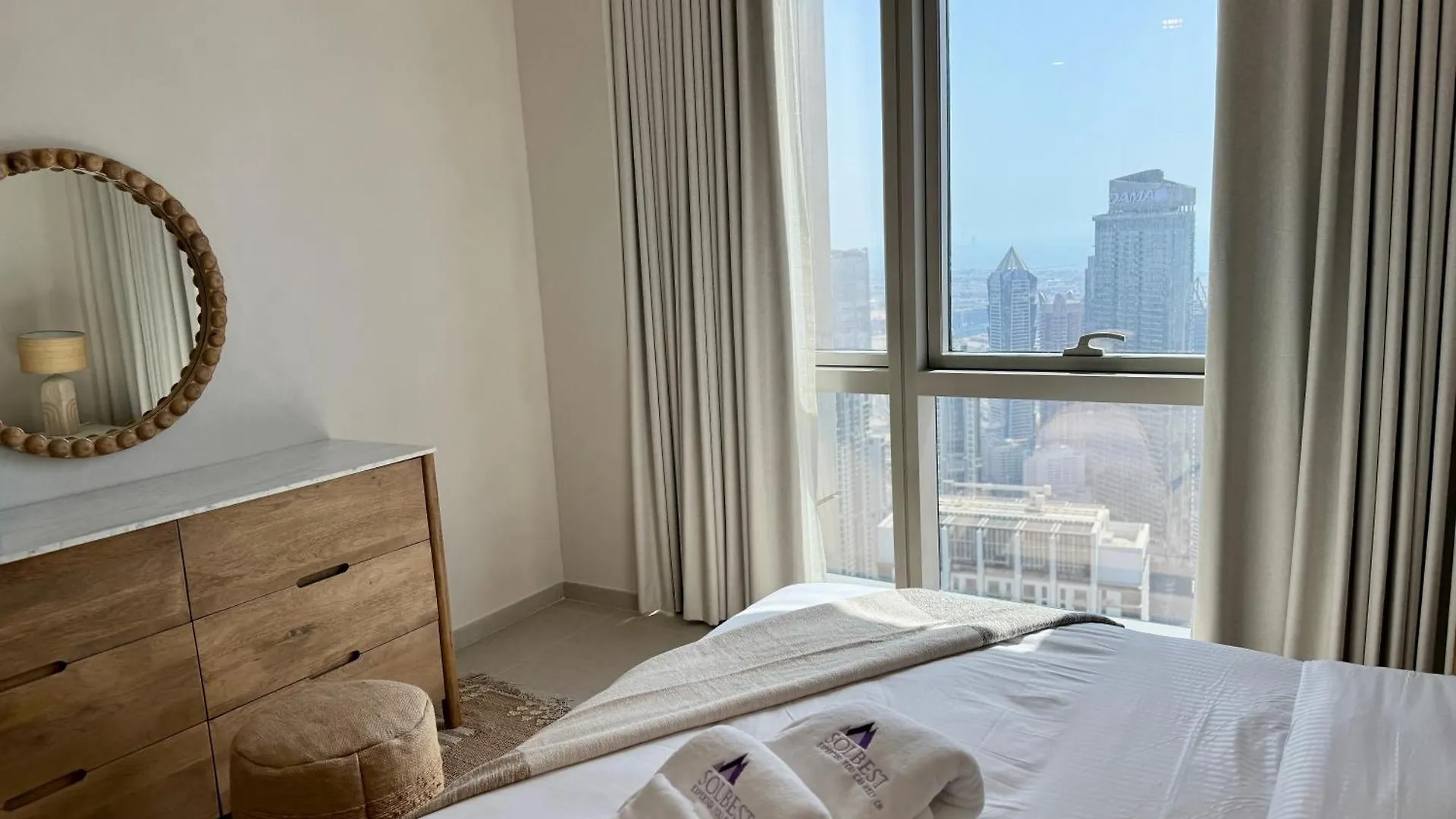 2Br Luxe Sea View Bohemianstyle Apartment Dubai United Arab Emirates