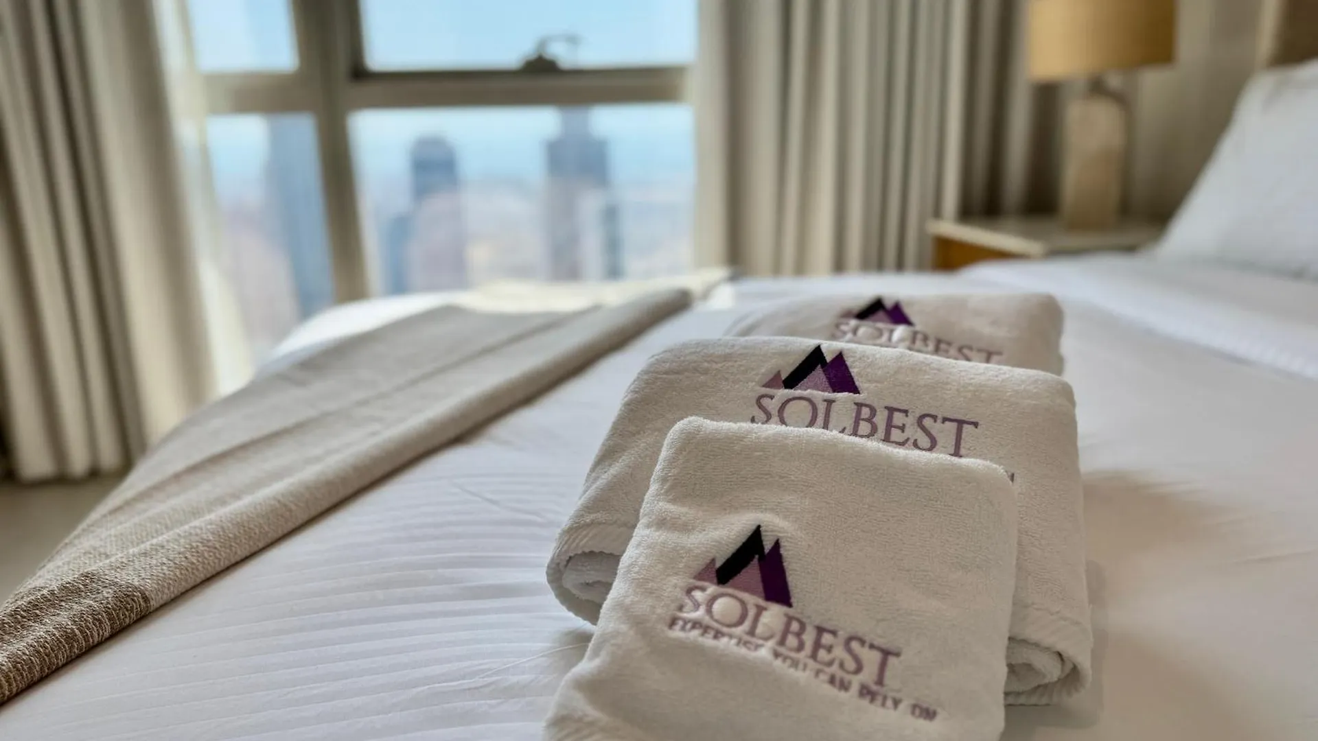 2Br Luxe Sea View Bohemianstyle Apartment Dubai