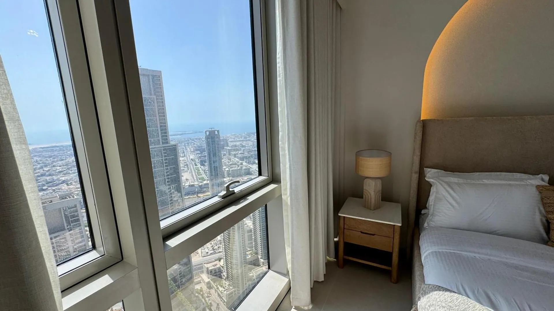2Br Luxe Sea View Bohemianstyle Apartment Dubai United Arab Emirates